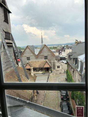 Au Coeur De Sainte Catherine Honfleur Eksteriør billede